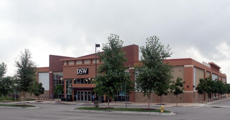 dsw discount in store